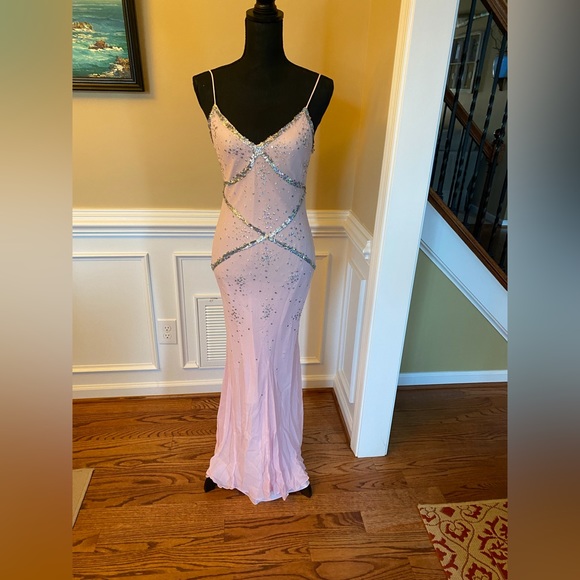 Niki Lavis Dresses & Skirts - Formal dress
